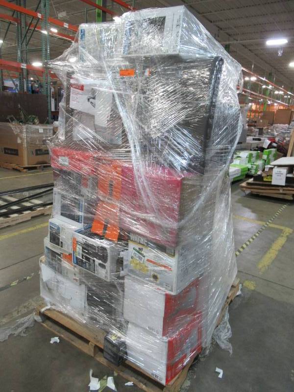 lot 38 image: WHOLESALE MIXED PALLET OF RETURNS - BATHROOM SHOWERBASEFIXTURES, SMALL HOUSEWARESAPPLIANCES AND MORE