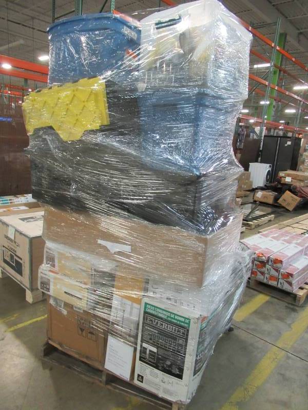 lot 92 image: WHOLESALE MIXED PALLET OF RETURNS - HAND TOOLS, FIRE PIT, SMALL HOUSEWARES AND MORE