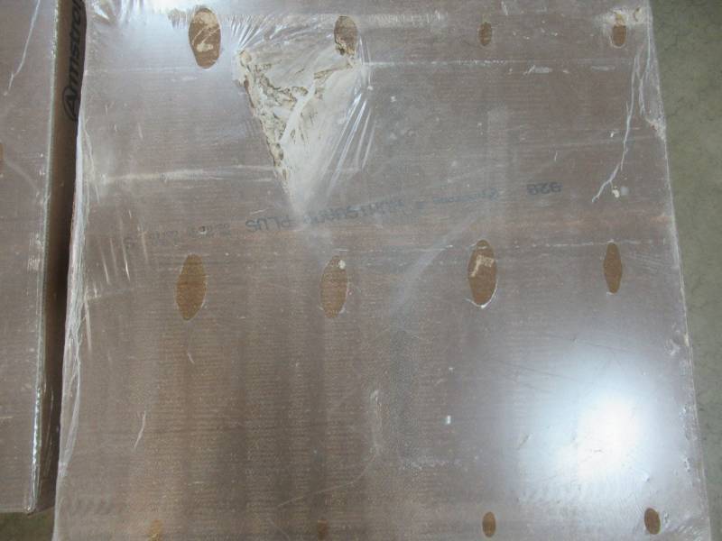 lot 65 image: 4 Cases of Armstrong Ceilings 24 X 24 Fine Fissured Contractor 16-Pack White 1516-in Drop Acoustic Panel Ceiling Tiles 928
