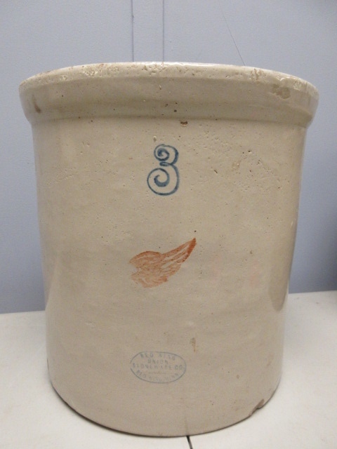 lot 330 image: RED WING CROCK #3