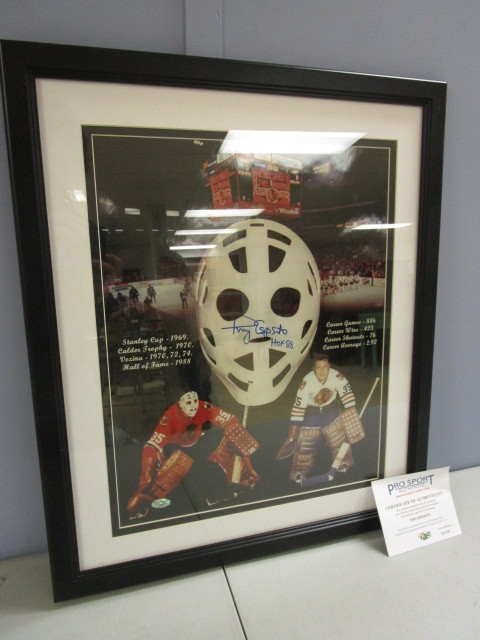 lot 351 image: AUTOGRAPHED TONY ESPOSITO PHOTO