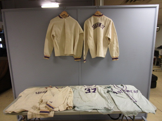 lot 352 image: VINTAGE UNIFORM TOPS AND JACKETS