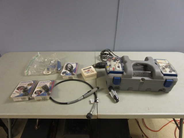 lot 314 image: DREMEL KIT