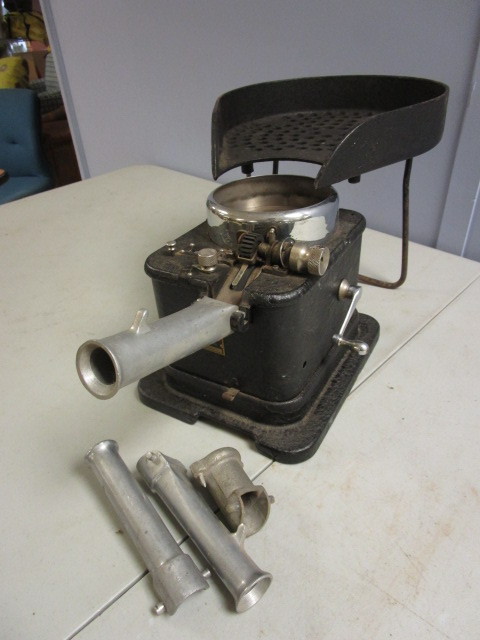lot 301 image: VINTAGE CHANGE COUNTER