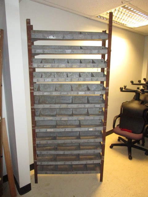 lot 287 image: METAL HARDWARE STORAGE RACK AND 3 DRAW TOOLBOX