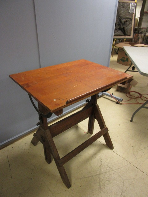 lot 290 image: VINTAGE WOODEN DRAFTING TABLE