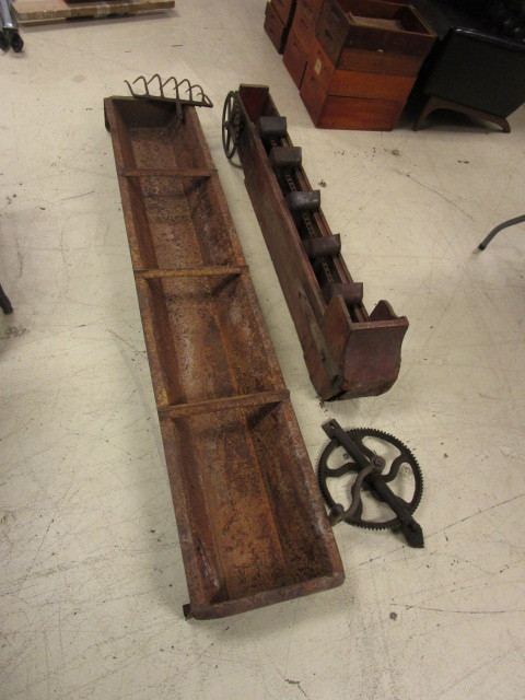 lot 291 image: RUSTIC FARM EQUIPMENT