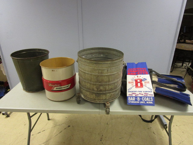 lot 395 image: BUCKETS AND BAGS