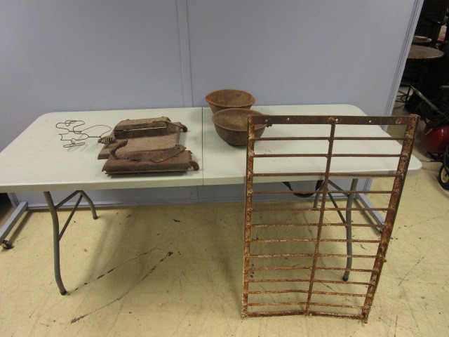 lot 403 image: VINTAGE FURNACE AND IRON WORKS