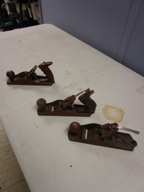 lot 437 image: VINTAGE BAILEY WOOD PLANERS