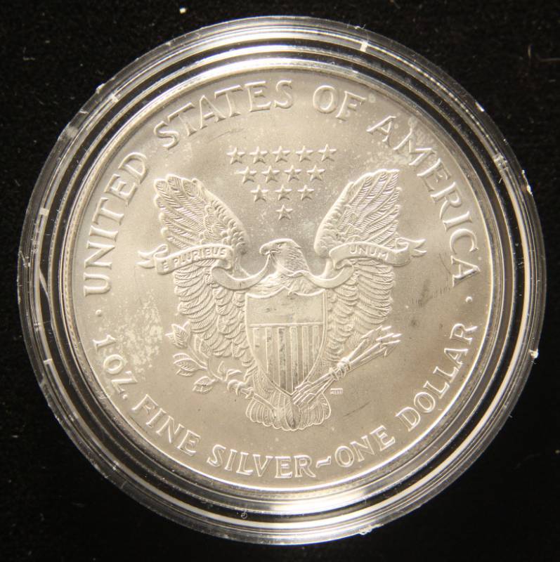 1995 AMERICAN SILVER EAGLE 1 TROY OZ. .999 FINE SILVER IN AIRTITE