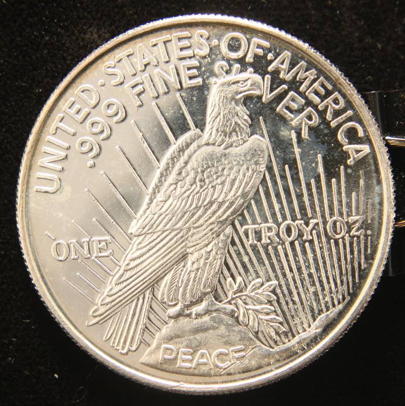 1 TROY OZ. .999 FINE SILVER PEACE DOLLAR DESIGN