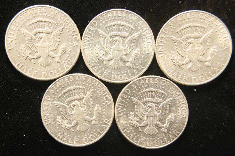 GROUP OF 5 AU-UNC 40% SILVER KENNEDY HALF DOLLARS