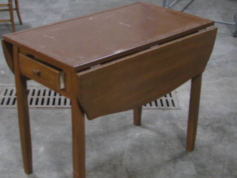 Drop Leaf Table