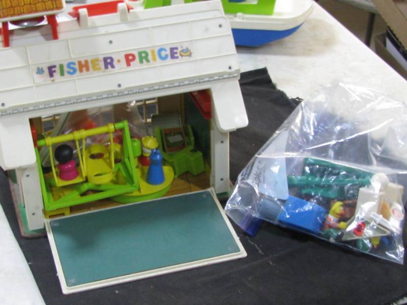 Fisher Price School House