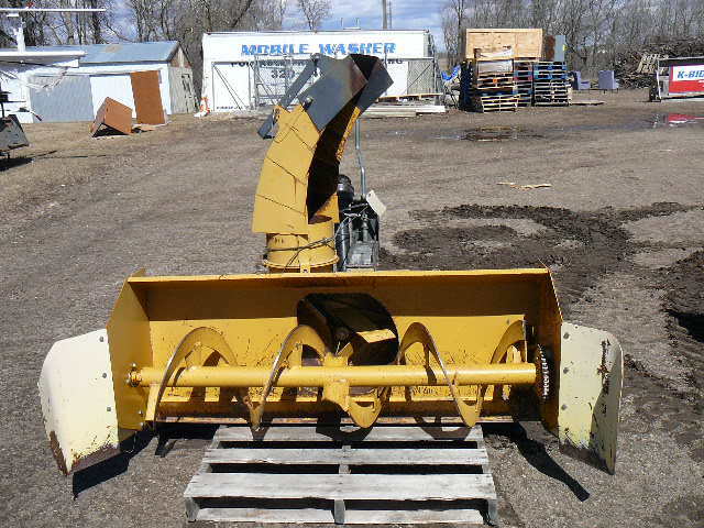 lot 3 image: Alloway PAU 60 Snow Blower