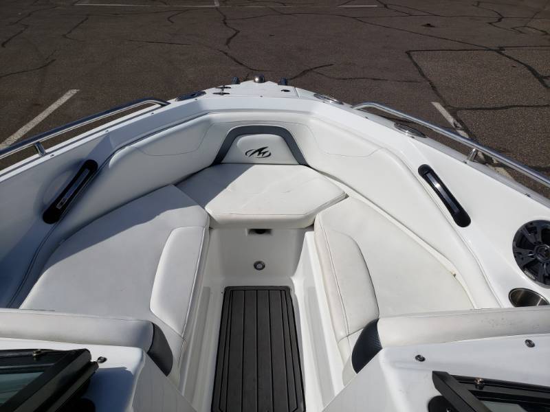 2015  Monterey 204 FS (carb)