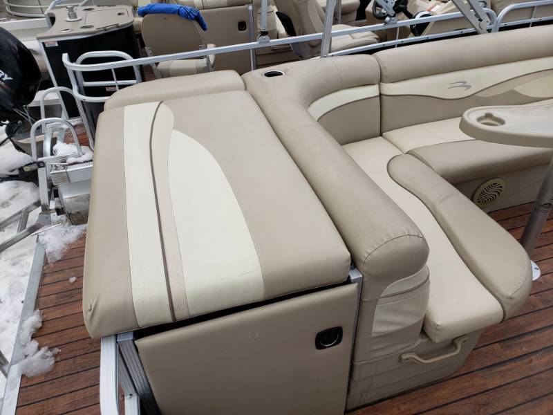 2015  Bennington 24 SLX3
