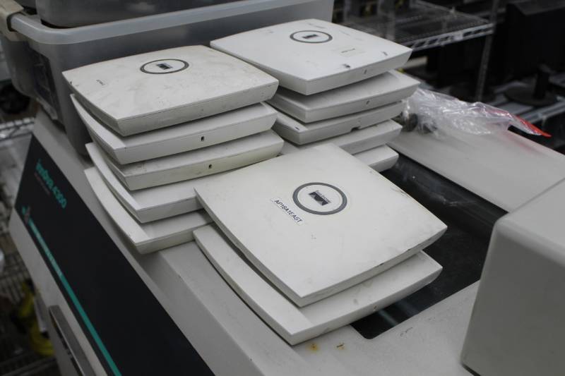 lot 370 image: Cisco AIR-LAP1142N-A-K9 Aironet 1130AG Wireless Access Point