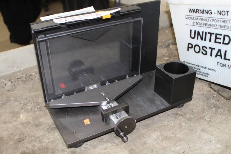 lot 316 image: Medical Screen Clamp