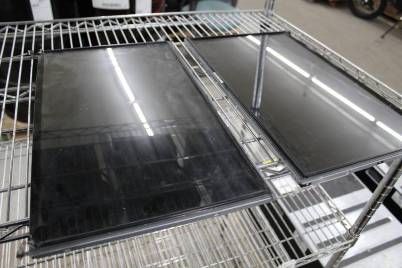 lot 334 image: Computer Monitors
