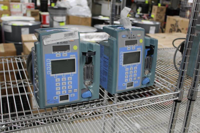 lot 309 image: Alaris Medical Systems 7130B Volumetric Infusion Pump