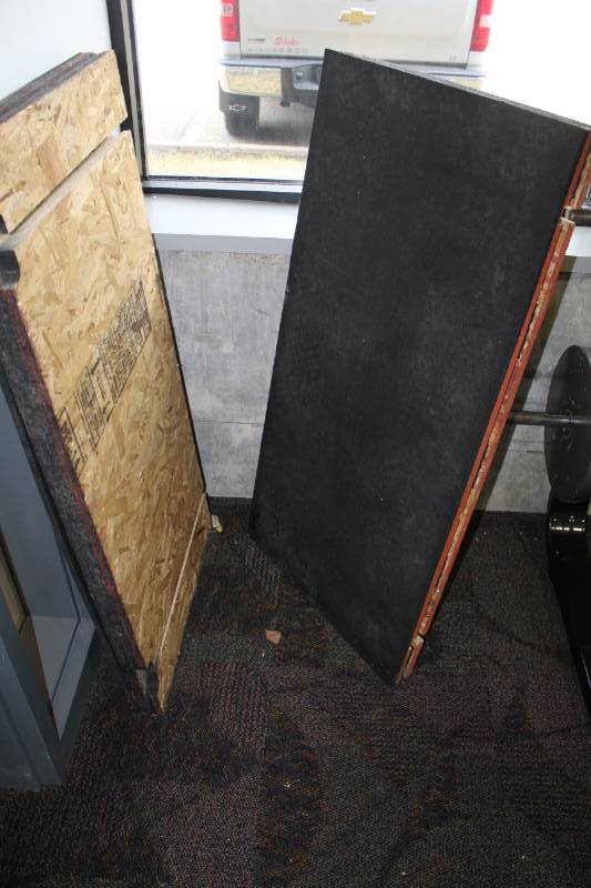 lot 311 image: Dead Lift Platforms