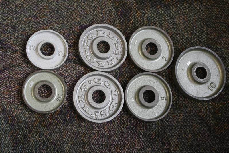 lot 332 image: Golds Gym Free Weights