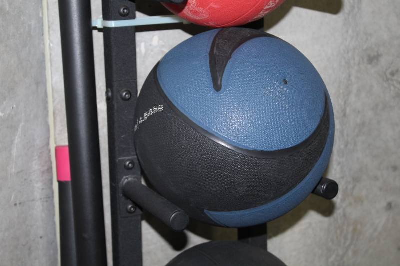 lot 362 image: 10-lb. Medicine Ball