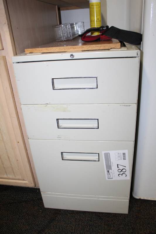 lot 387 image: Metal File Cabinet with 3-Locking Drawers