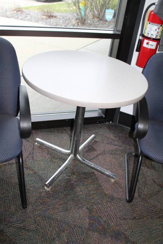 lot 394 image: Round Conference Table