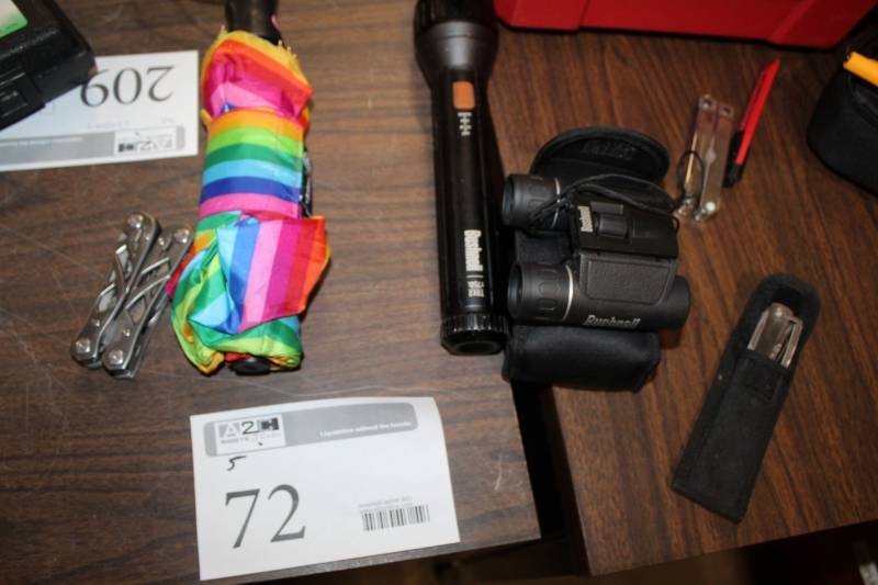 lot 72 image: Pocket Knives, Flashlight, Binoculars, Multitool