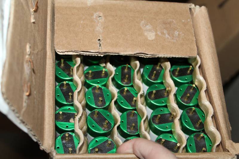 lot 235 image: Fluorescent Lamps