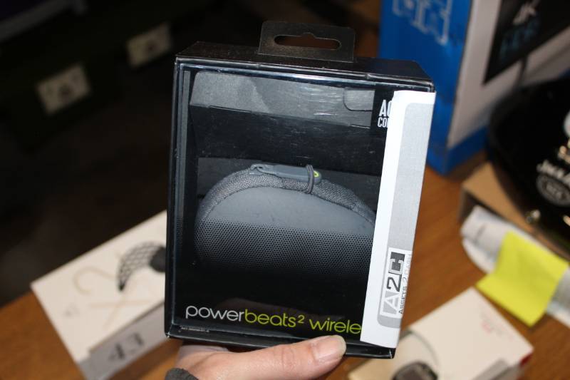 lot 41 image: Beats Powerbeats2 Wireless Ear Sport Headphones