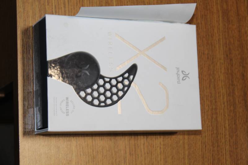 lot 43 image: Jaybird Wireless Sport Headphones