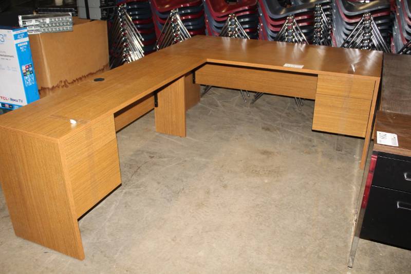 lot 210 image: 2-Piece L-Shaped Wood Office Desk