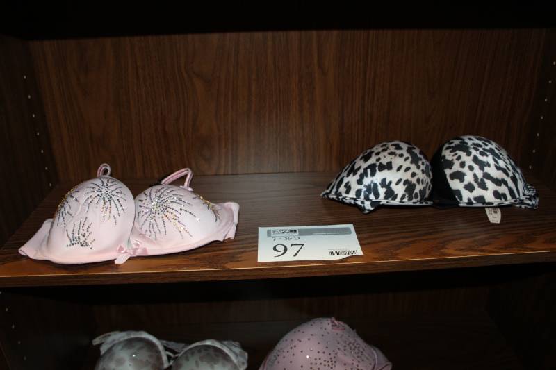 lot 97 image: Victorias Secret Womens Bras