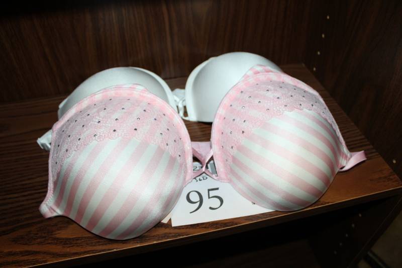 lot 95 image: Victorias Secret Womens Bras