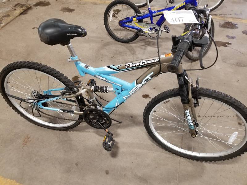 lot 407 image: Unknown, Light blue and grey bike , 22  Inch Rim Diameter