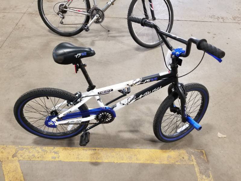 lot 429 image: AMBUSH, WHITE AND BLUE MED SIZE AMBUSH FS20 BMX BIKE SN S170805527, 16  Inch Rim Diameter