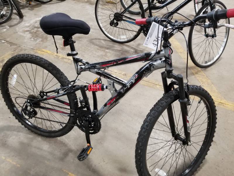 lot 436 image: Huffy, grey and red and black bike, 21  Inch Rim Diameter
