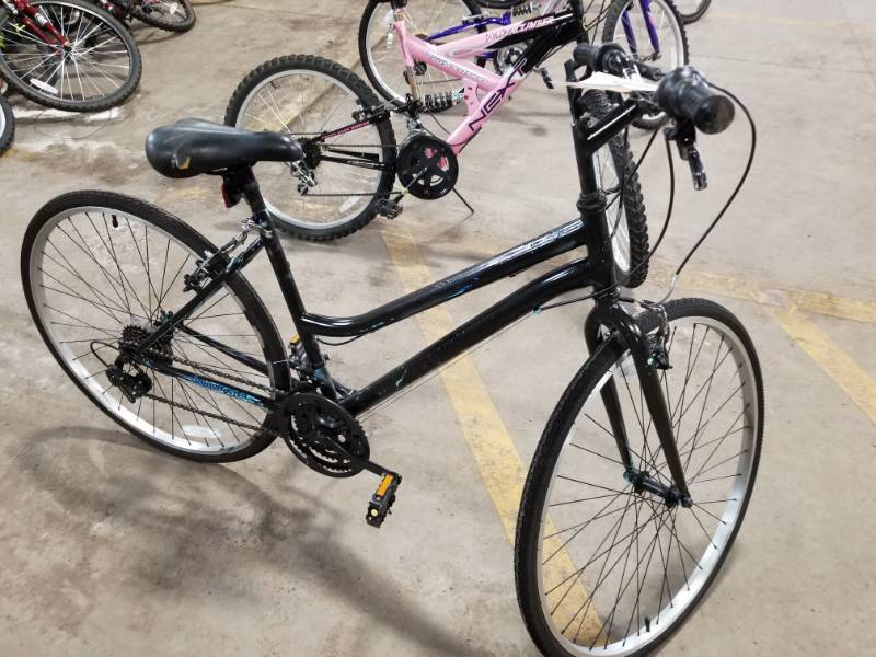 lot 437 image: ROADMASTER, teal bike spray painted black, 24  Inch Rim Diameter