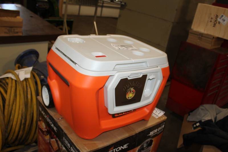 lot 153 image: Malibu Rum Rolling Coolest Cooler Chest and Manual