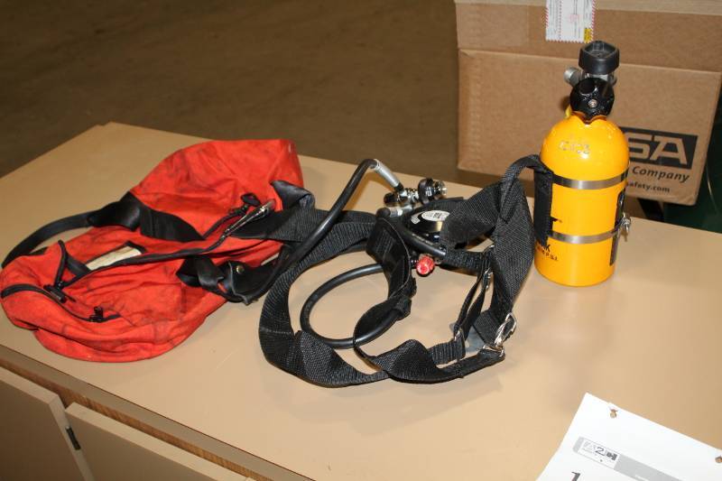 lot 13 image: Scott Ska-Pak  SAR Escape Packs with E-Z Flo Regulator, Harness and 5 Minute Air Tank with Carry Case
