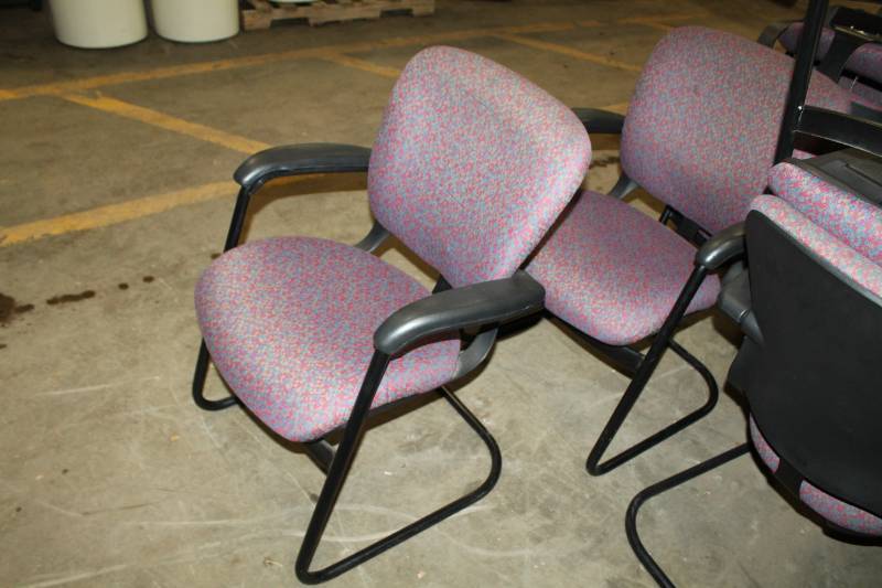 lot 257 image: Padded Conference Arm Chairs with Metal Frames