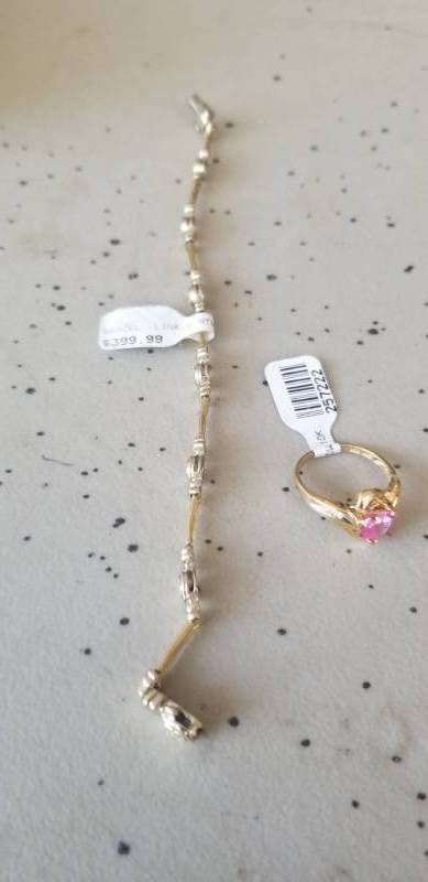 lot 291 image: Lot of (2) New Gold Pieces of Jewelry