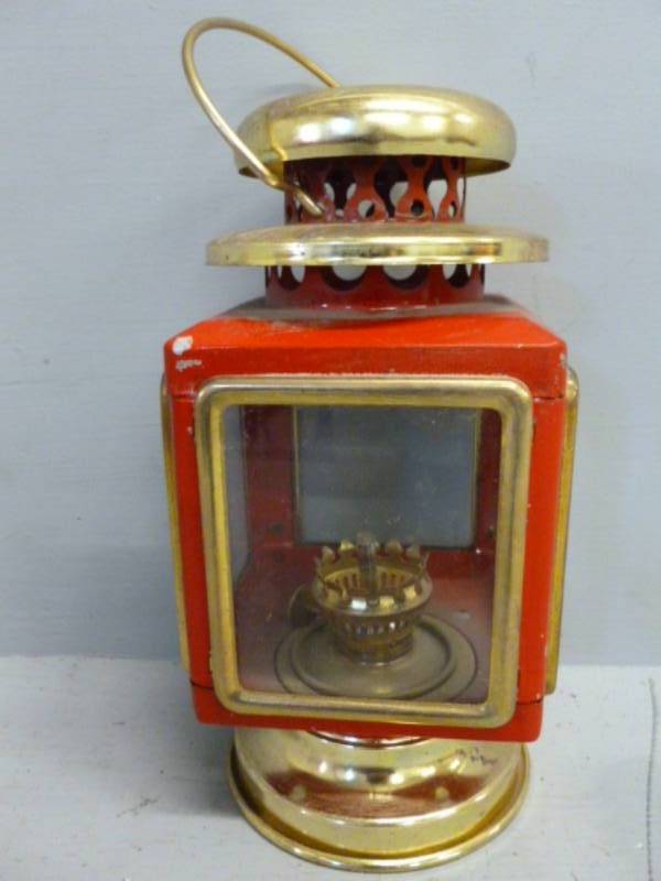 lot 59 image: Oil Lantern