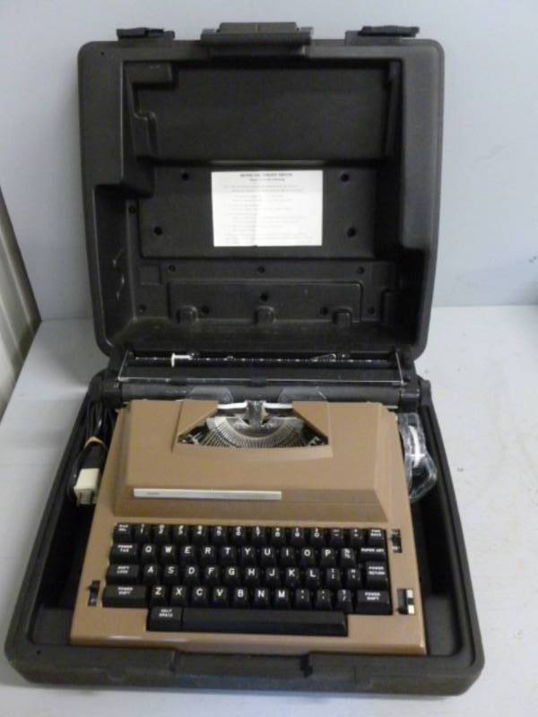 lot 88 image: Vintage Typewriter