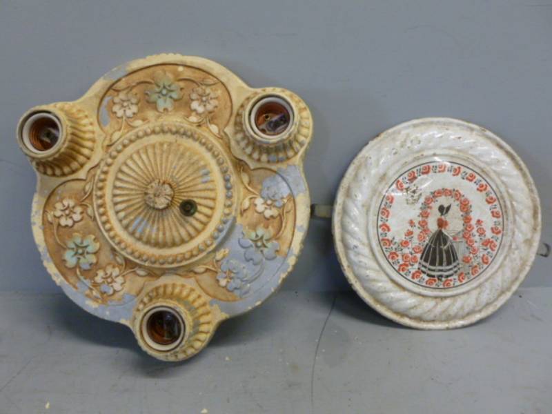 lot 105 image: Antique Light Fixture