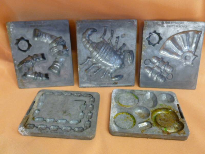 lot 128 image: Cast Aluminum Molds